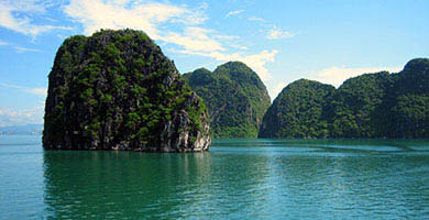 voyage-vietnam-laos-baie-halong.jpg