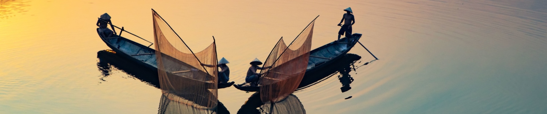 Pêcheurs sur la rivière des parfums, Hue