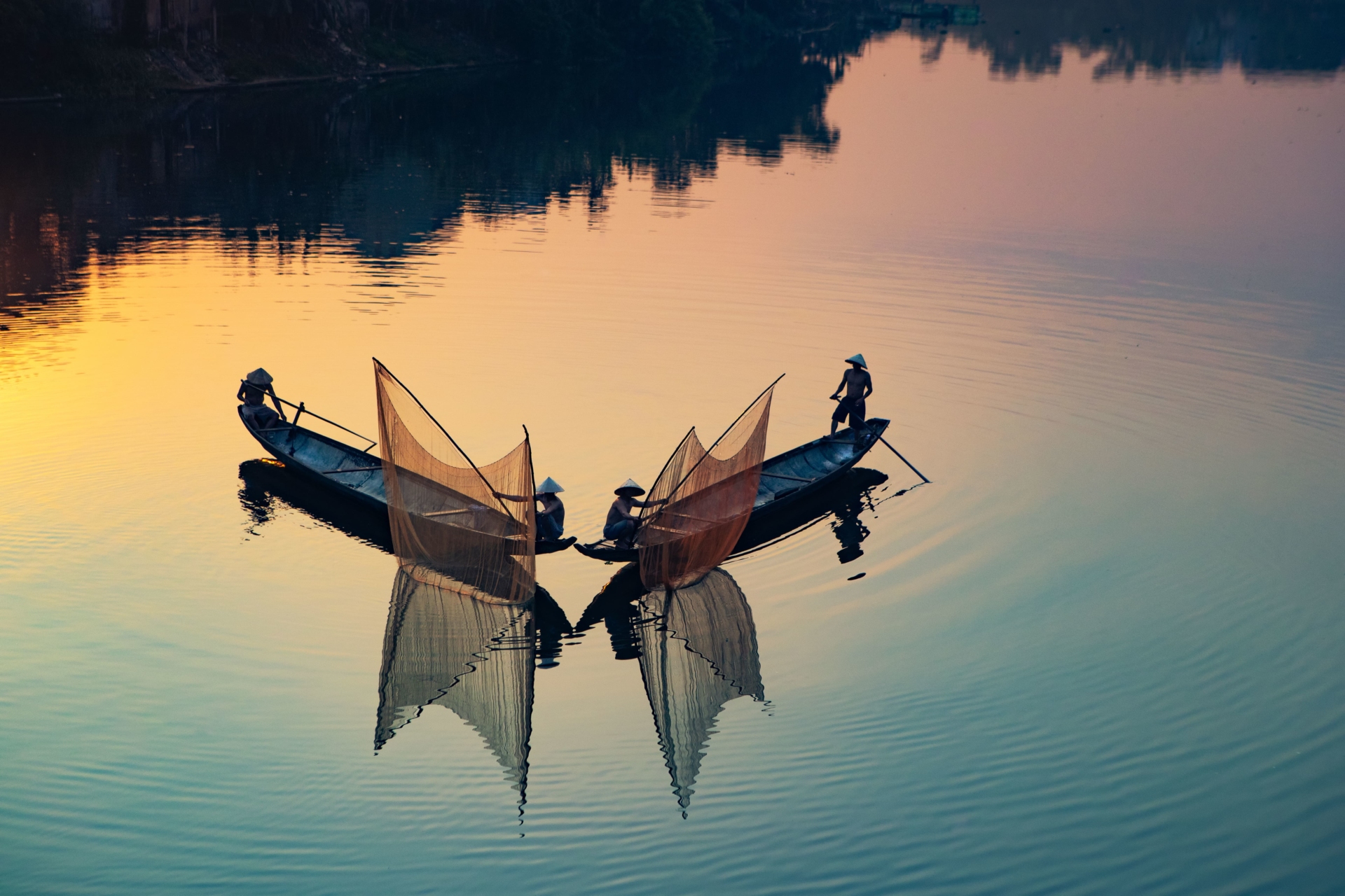 Pêcheurs sur la rivière des parfums, Hue