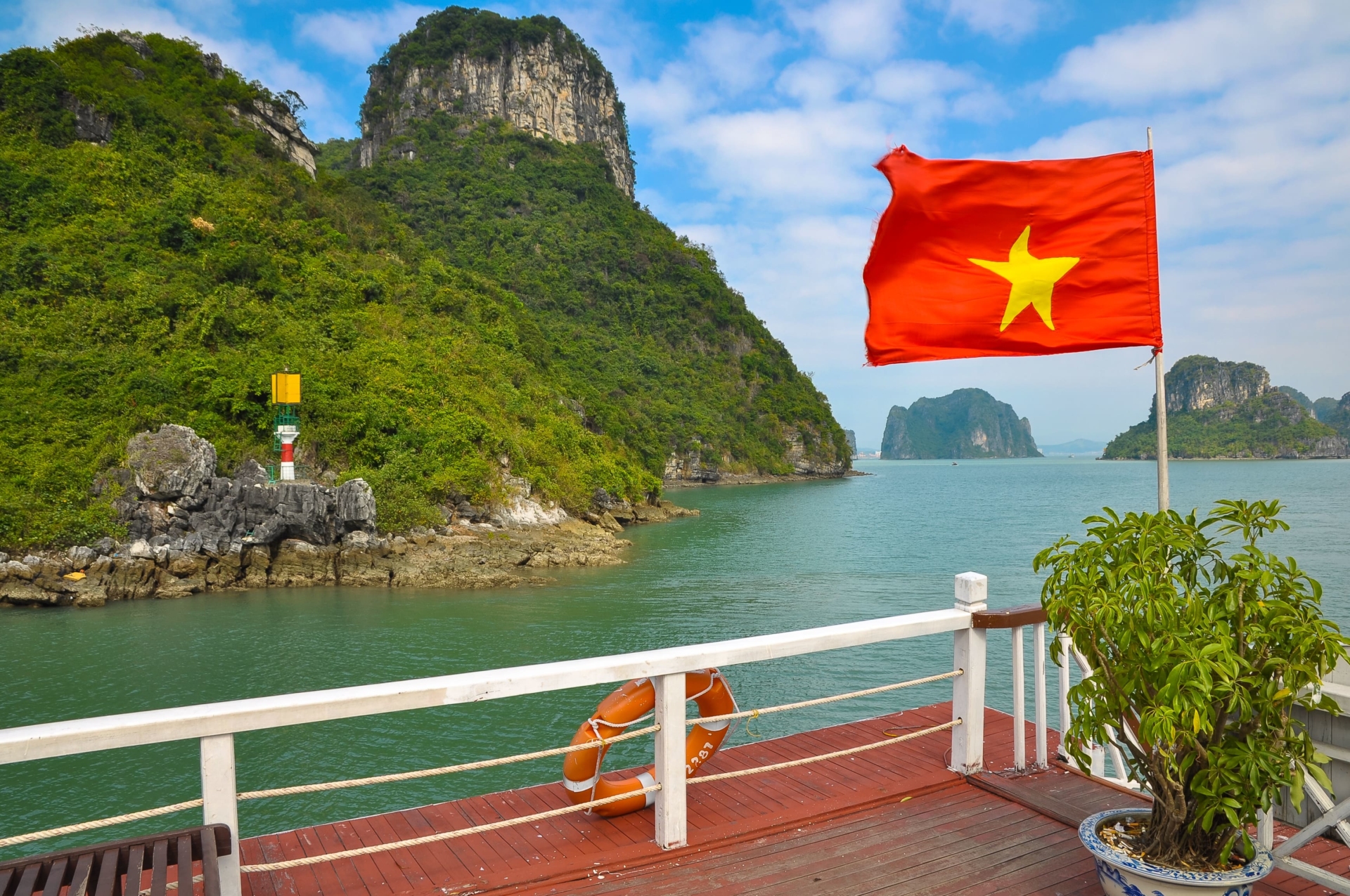 Croisière dans la baie d'Halong