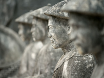 Gardiens de la tombe de Khai Dinh, Hue