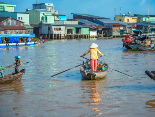 Marché flottant au Vietnam